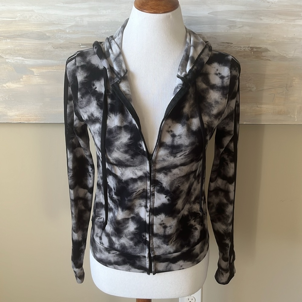 Feathers gray/black tie dye pattern zip up hooded jacket